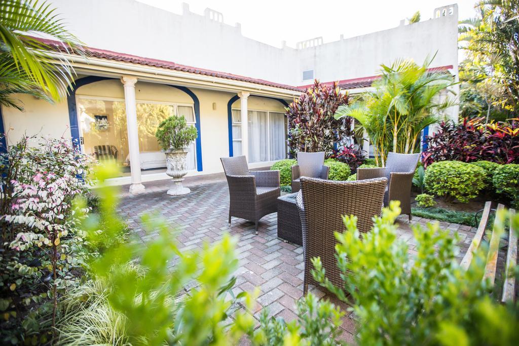 Santorini Guesthouse East London Eksteriør billede